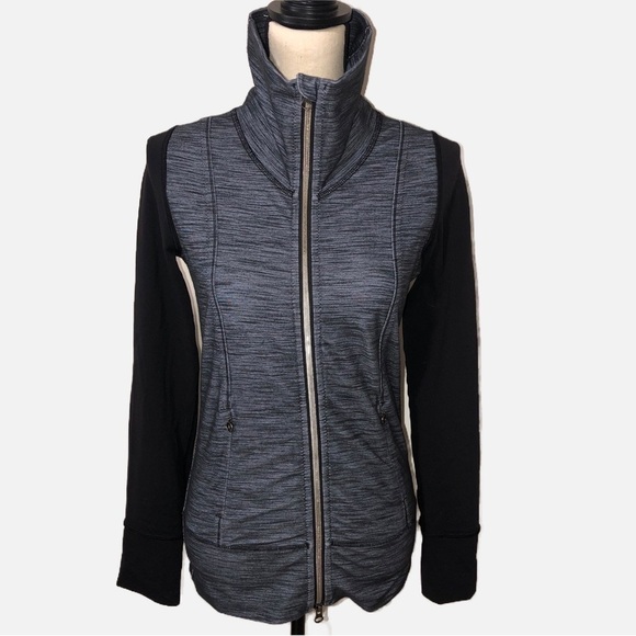Lululemon Daily Yoga Jacket Size 4 Denim Polar Haze Black Style W4A54S Pockets - Picture 1 of 7